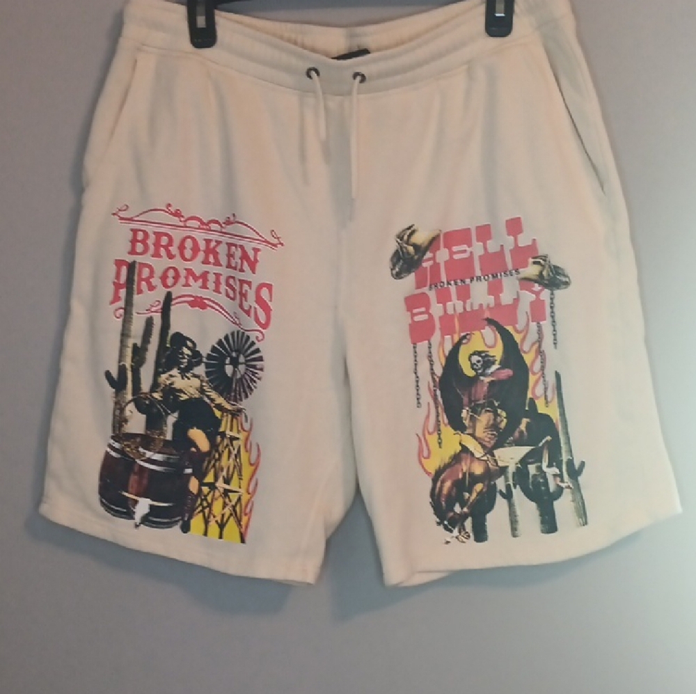 Men's Cream Graphic Shorts